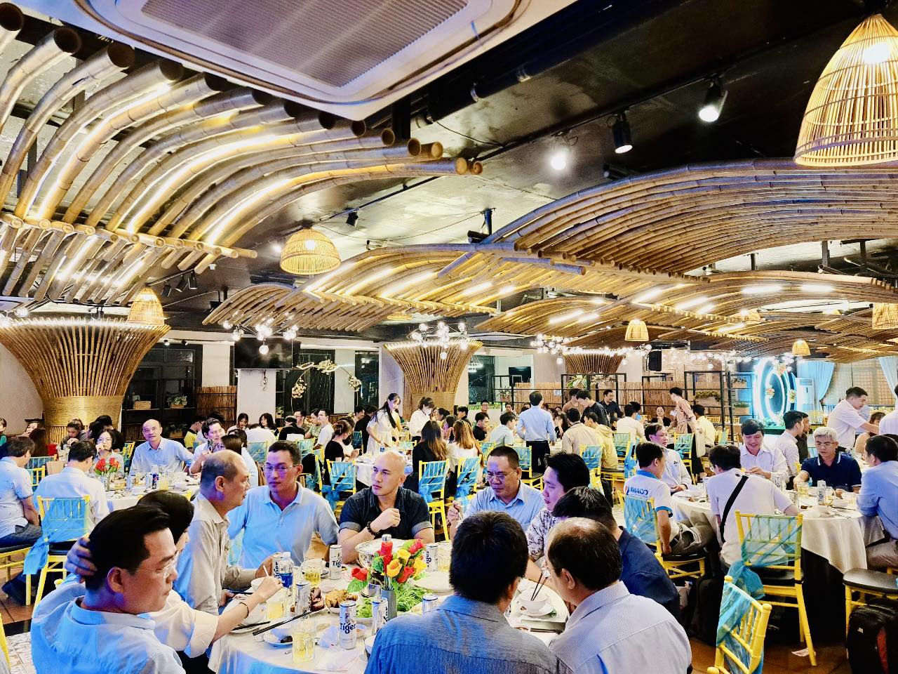 Ẩm Thực Đặc Sắc